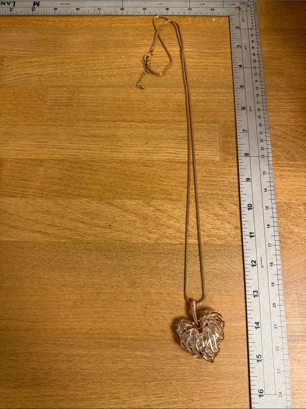 Rose gold long pendant barrel necklace with rhinestone filled heart charm - Picture 5 of 5